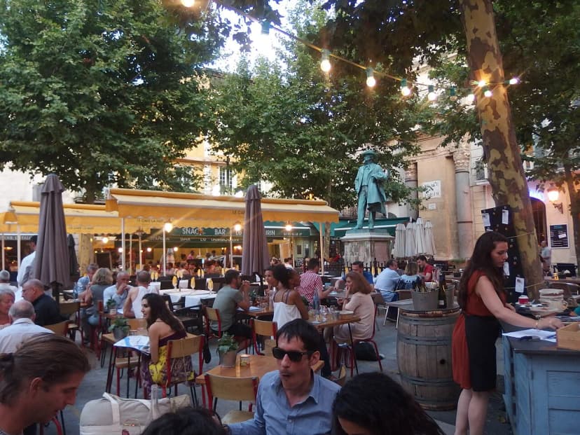 Arles Public Transport Safety: A 2026 Guide to Buses, Trains and Night Travel