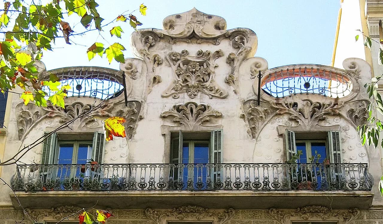 Is Barcelona Safe for Solo Female Travellers? A 2026 Practical Safety Guide