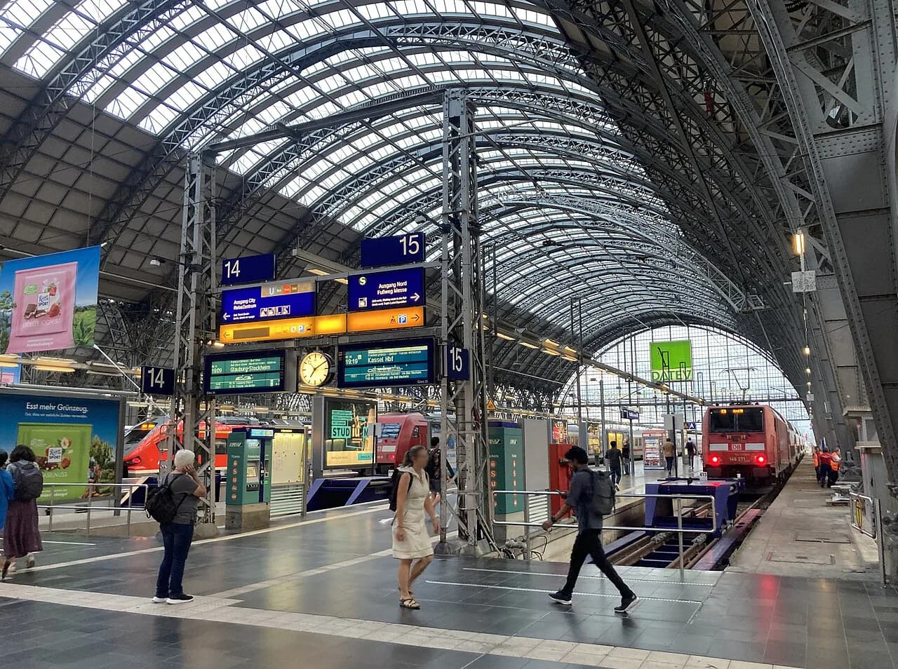 Frankfurt Public Transport Safety: A 2026 Traveler Guide