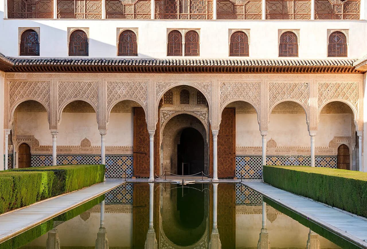 Is Granada Safe for Solo Female Travellers? A 2026 Local Safety Guide