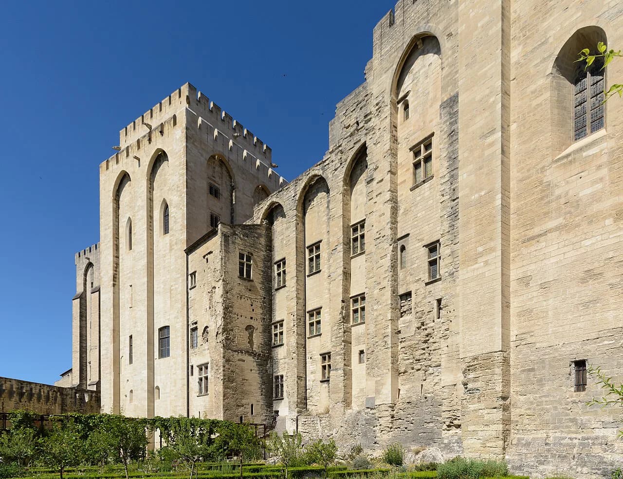 Avignon safety guides
