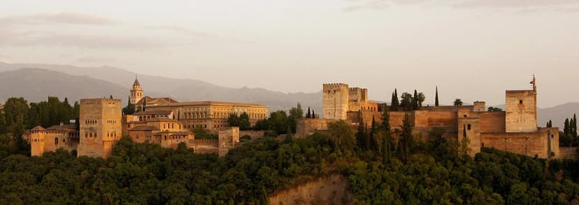 Is Granada Safe at Night? Neighborhood Guide & Safety Tips