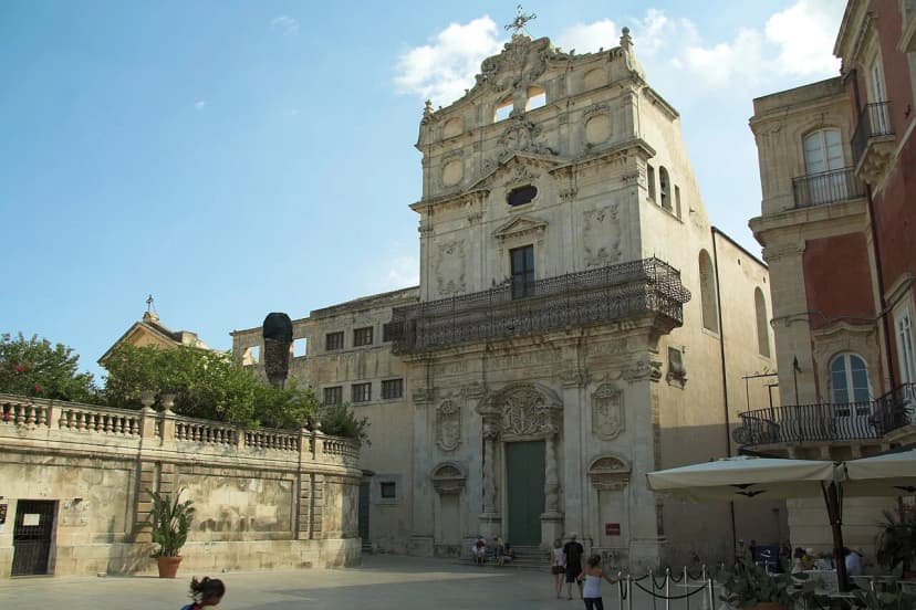 Is Syracuse (Sicily) Safe at Night? A Local Safety Guide (2026)