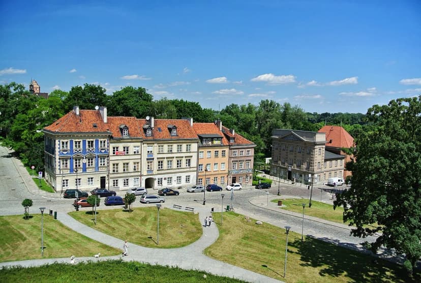 Is Warsaw Safe? 2026 Travel Safety Guide & Neighborhood Tips