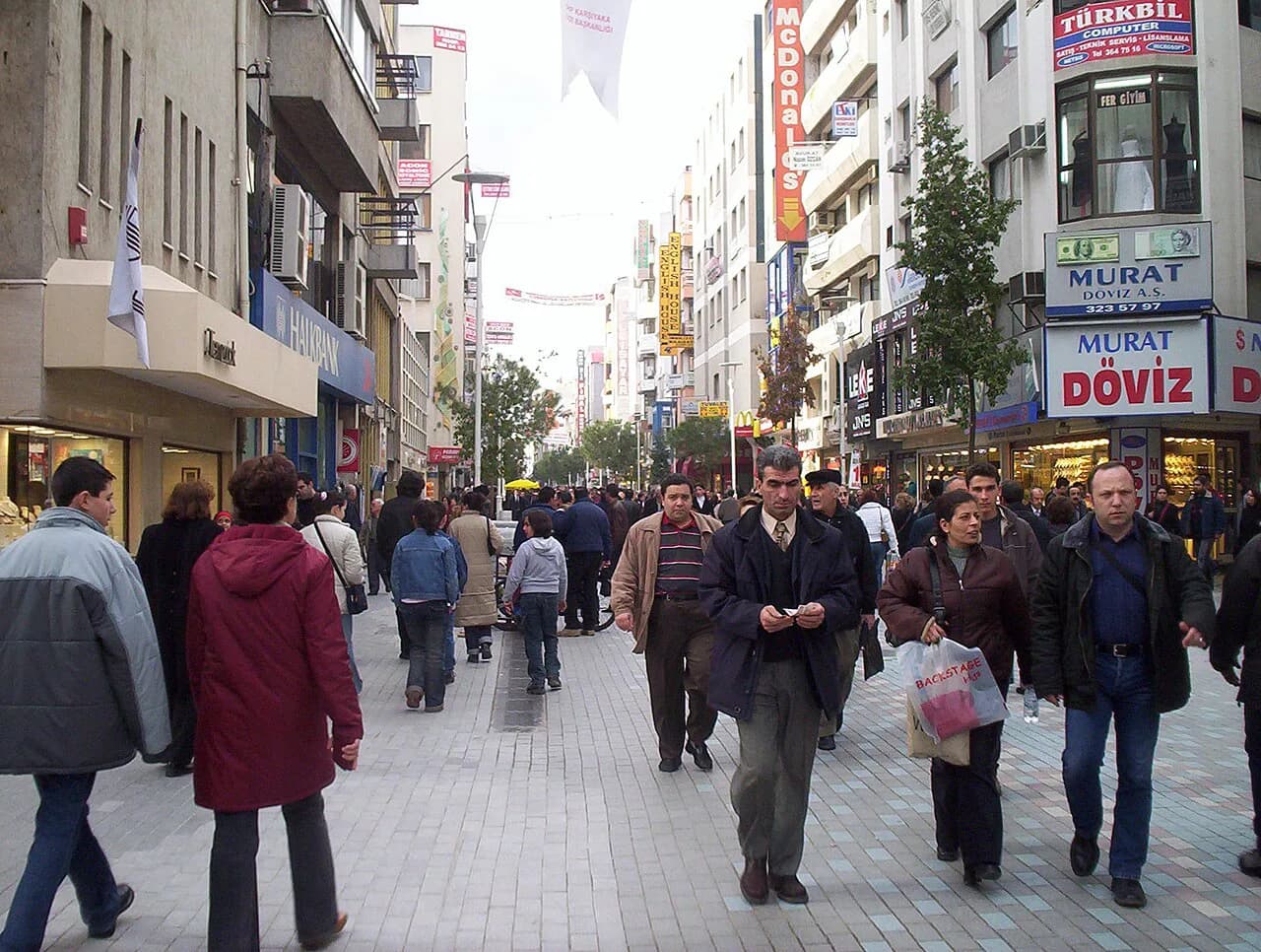 Izmir Public Transport Safety: A Complete Guide for Travelers (2026)