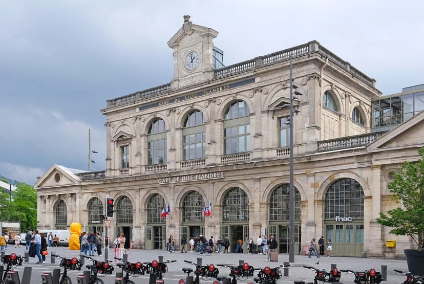 Lille Areas to Avoid: Safety Guide & Neighborhood Advice