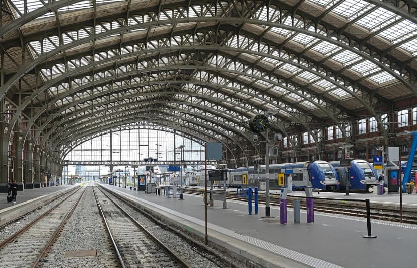 Lille Public Transport Safety Guide: Metro, Tram, and Night Travel (2026)
