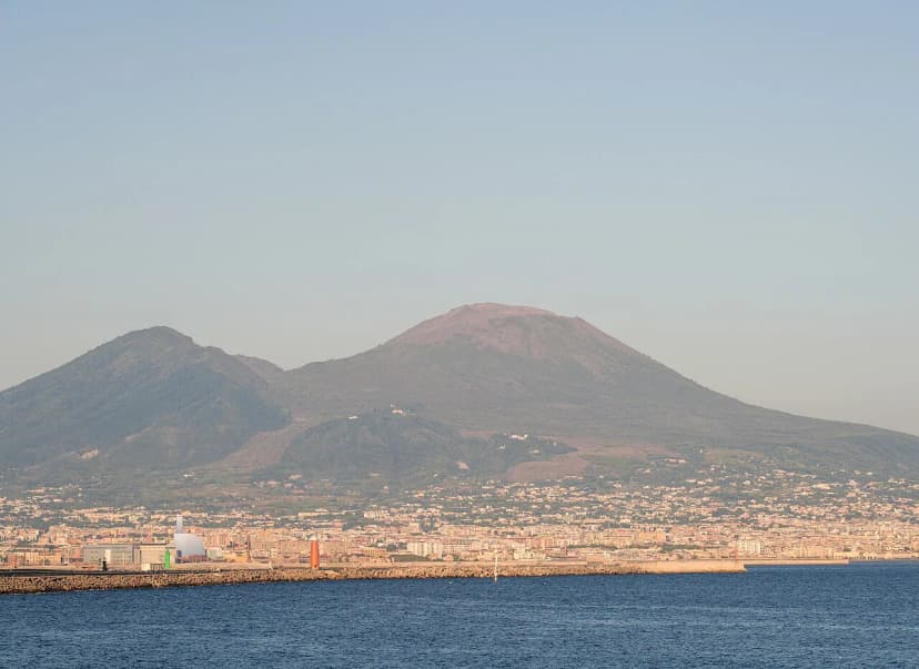 Naples Public Transport Safety: Metro, Buses, and Trains in 2026