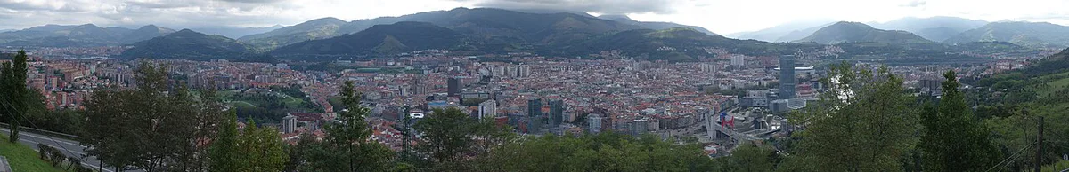 Street view in a residential district of Bilbao — 2