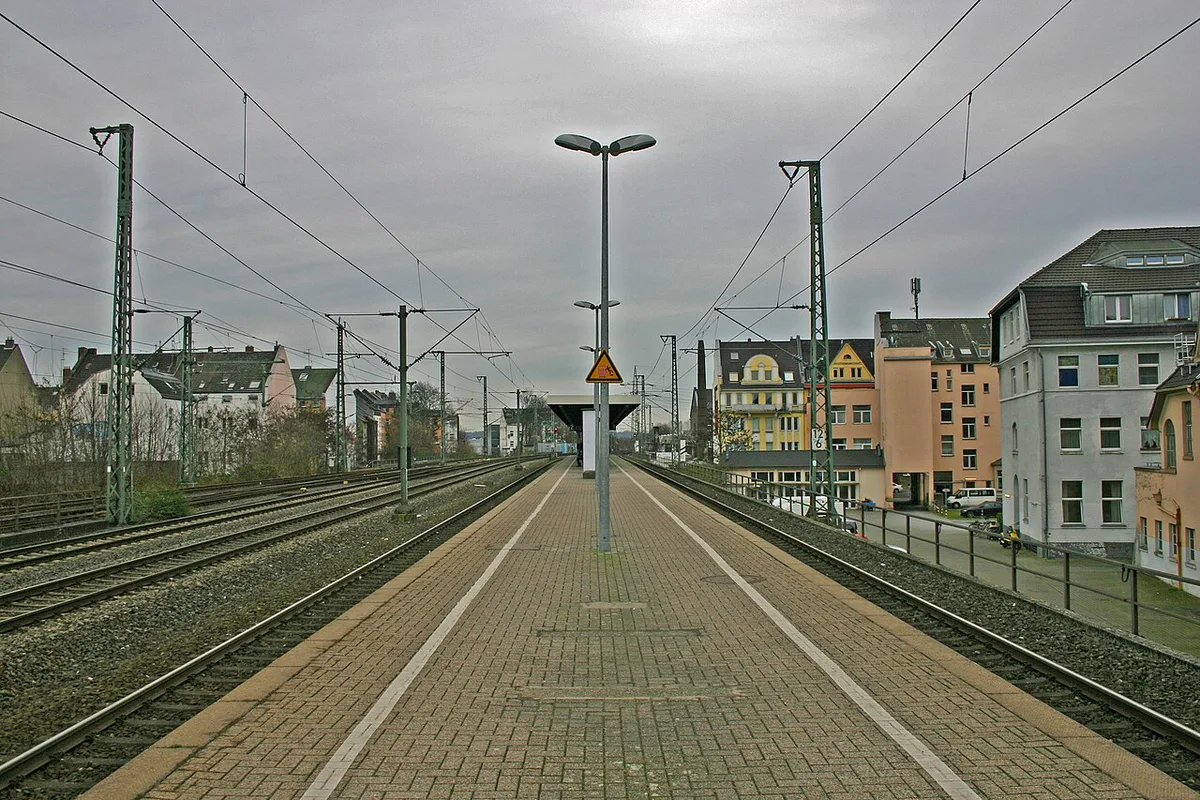 Clp 20140218 0236 Hp Düsseldorf-Flingern Bstg — 2