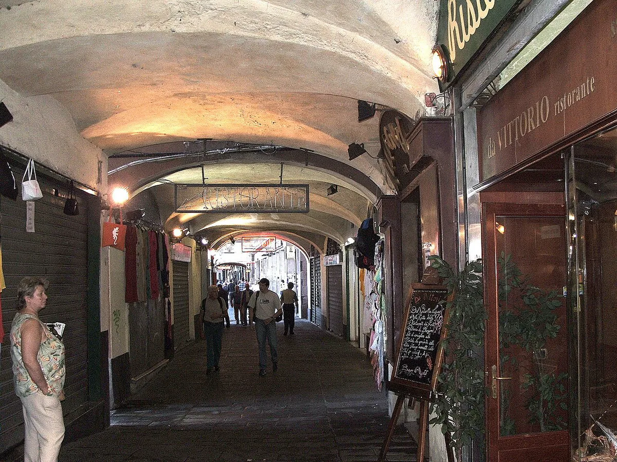 Genova-Portici di Sottoripa-2 — 2