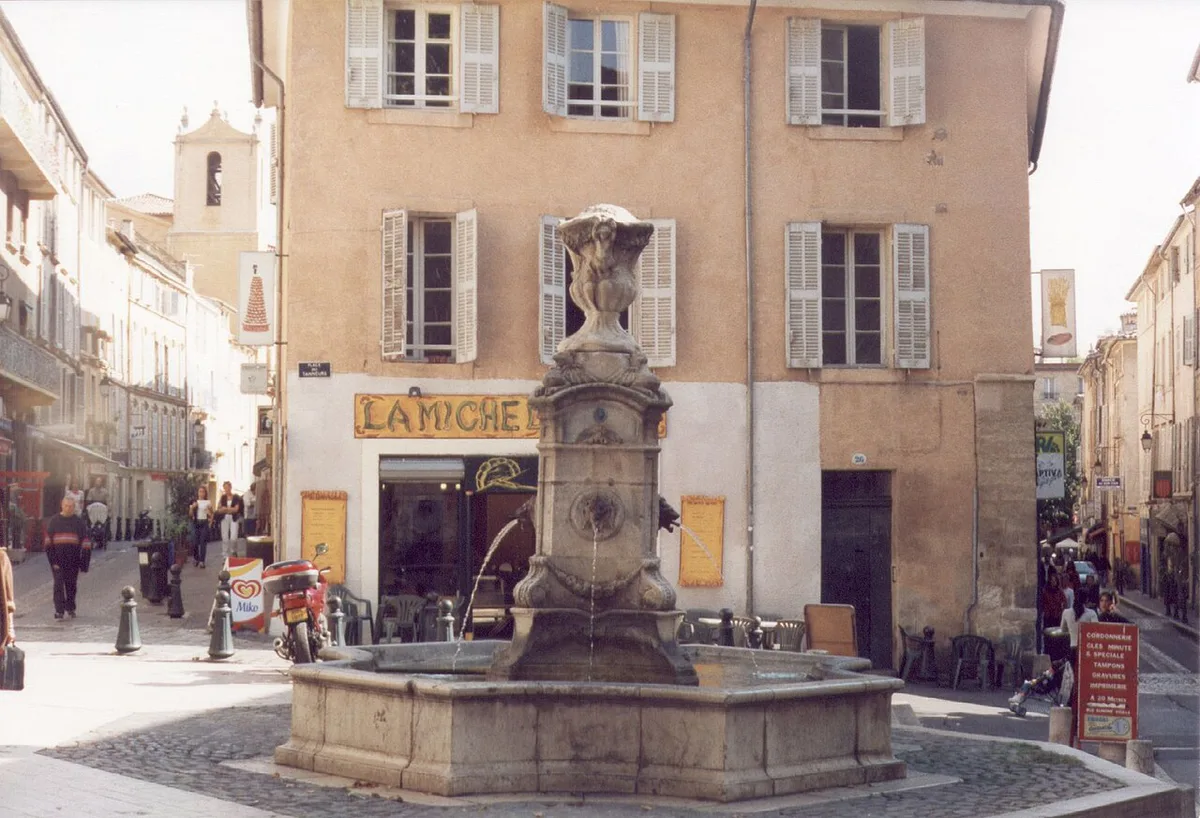 The plane-tree-lined Cours Mirabeau in Aix-en-Provence — 1