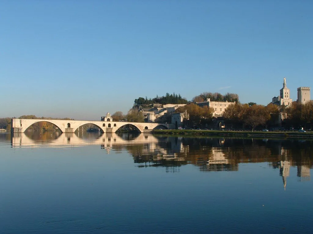 Palais des Papes and Place du Palais in Avignon — 1