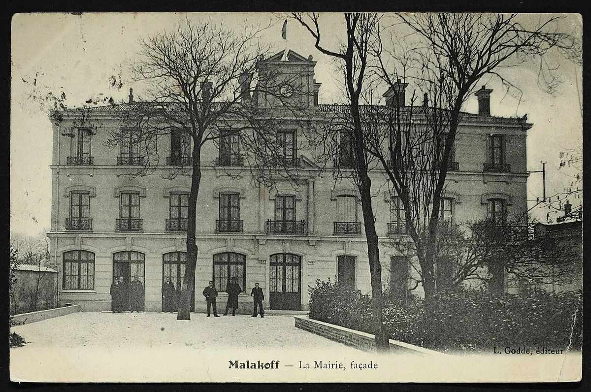 Carte postale - Malakoff - La Mairie  façade - 9FI-MAL 51 — 1