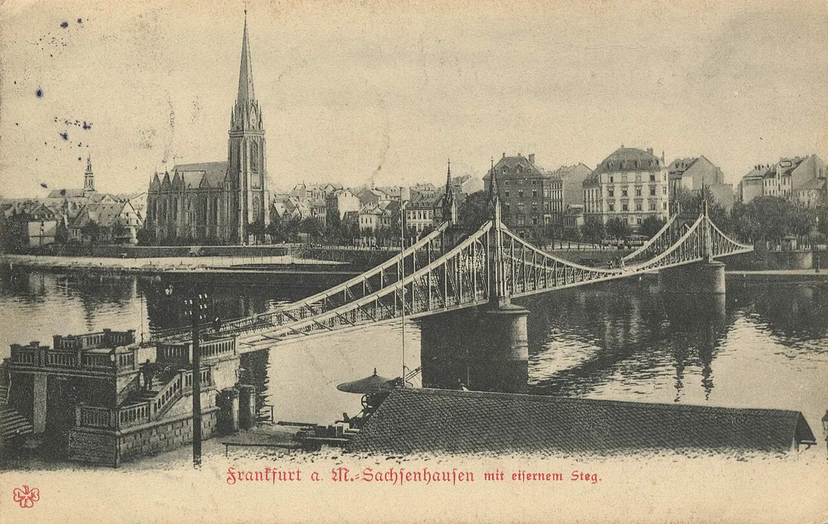 Frankfurt city centre in the evening — 1