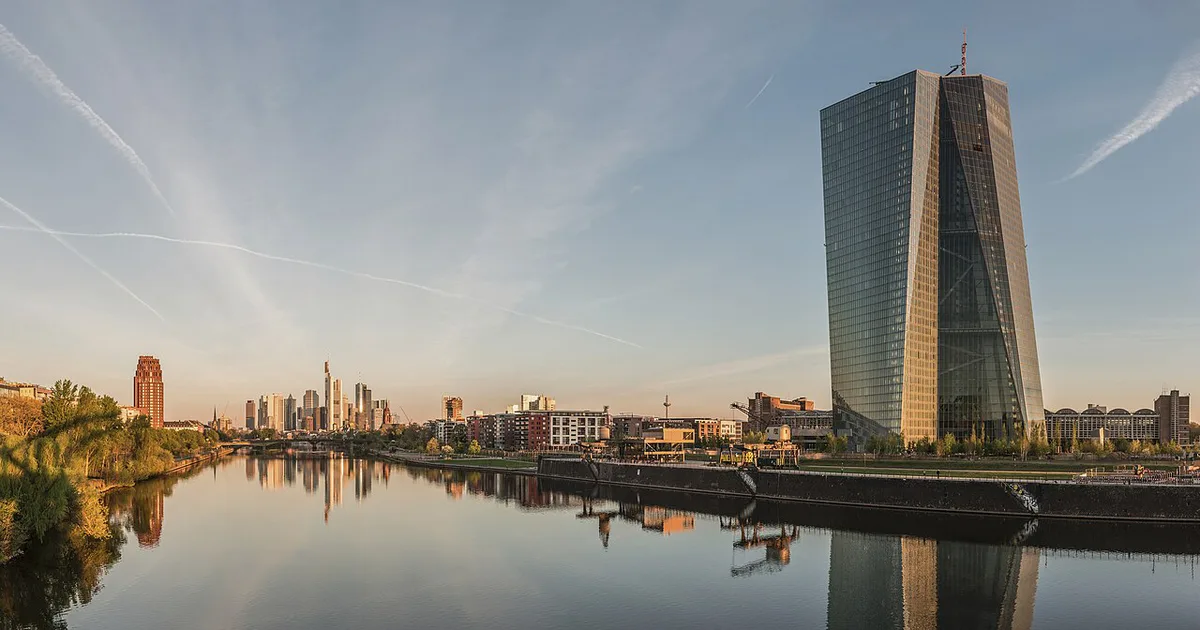 Frankfurt Römerberg square with timbered houses and the skyline behind — 1