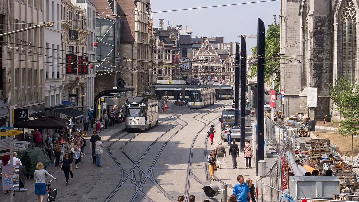 Gent Korenmarkt tram — 2