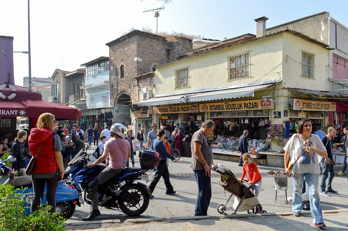 Kemeraltı market 01 — 2