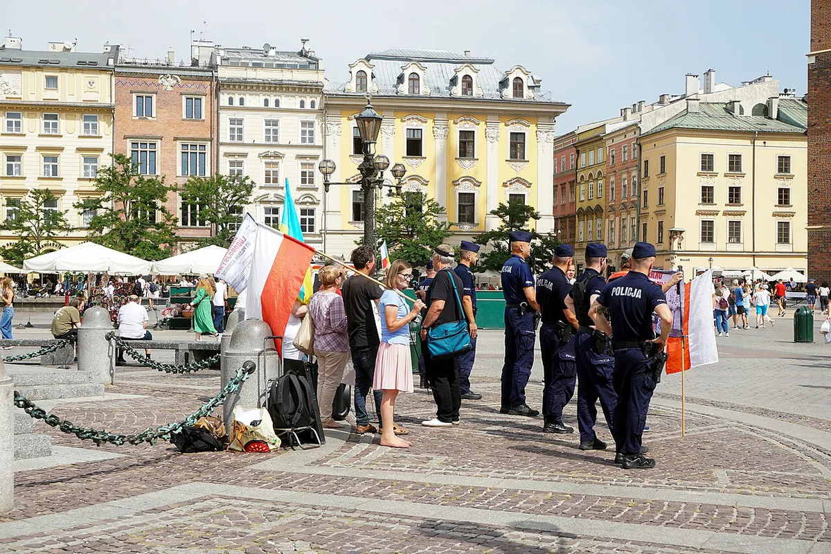 Anti-Ukrainian protest Kraków. Main Market square Old Town Kraków Poland — 2