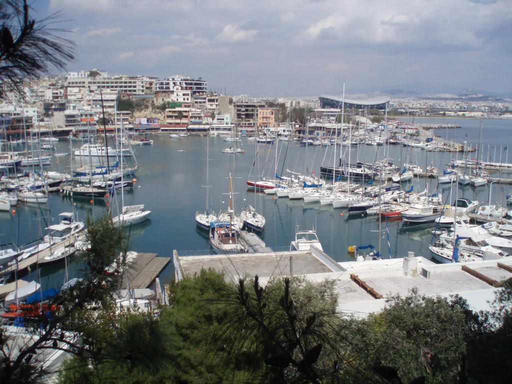 Piraeus city centre in the evening — 1