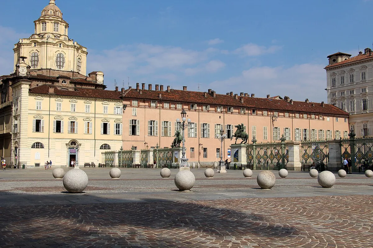 Torino - Piazza Castello (24269304747) — 1