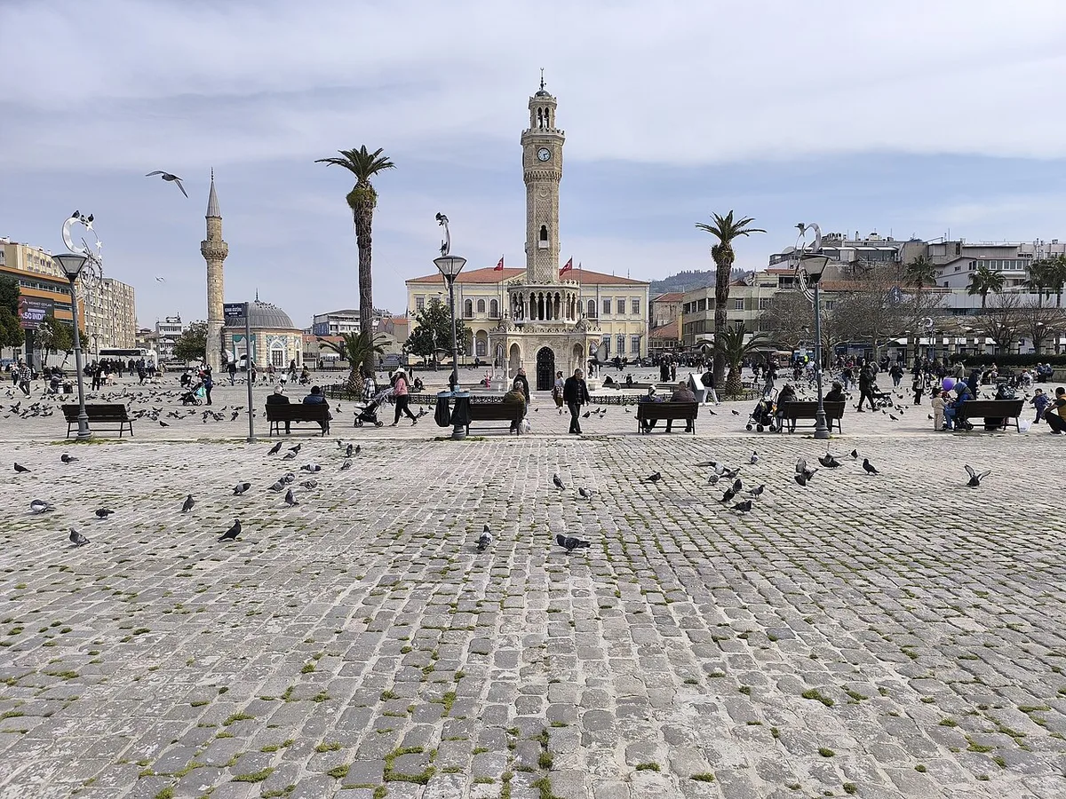 A residential district street in Izmir — 1