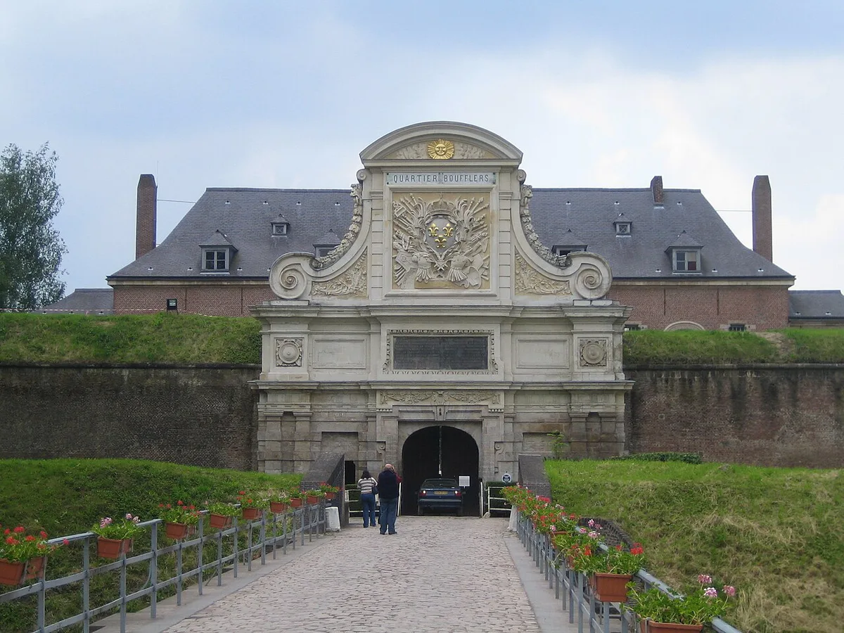 A residential district street in Lille — 2