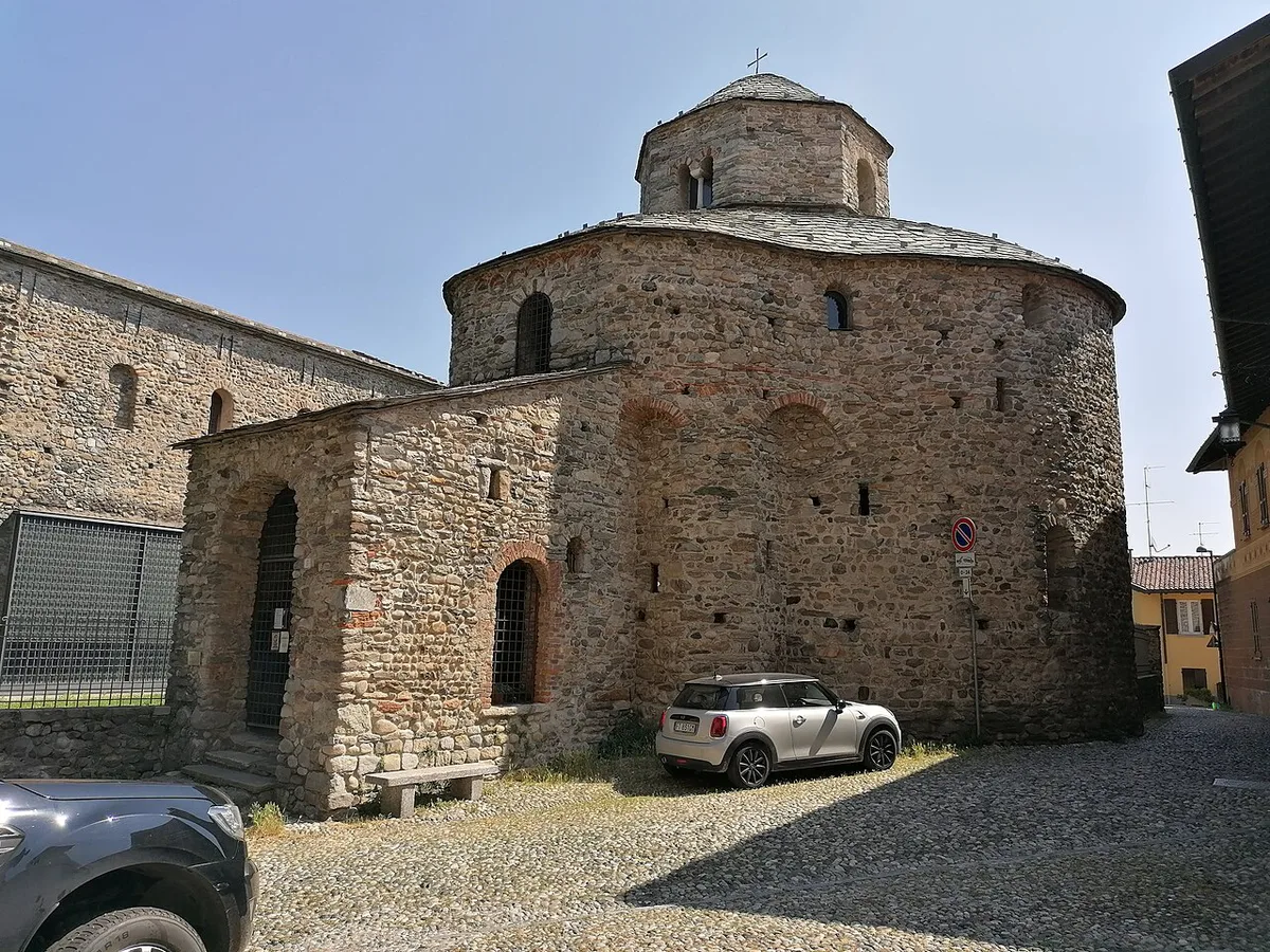Battistero di San Giovanni Battista - Cantù (II) — 1