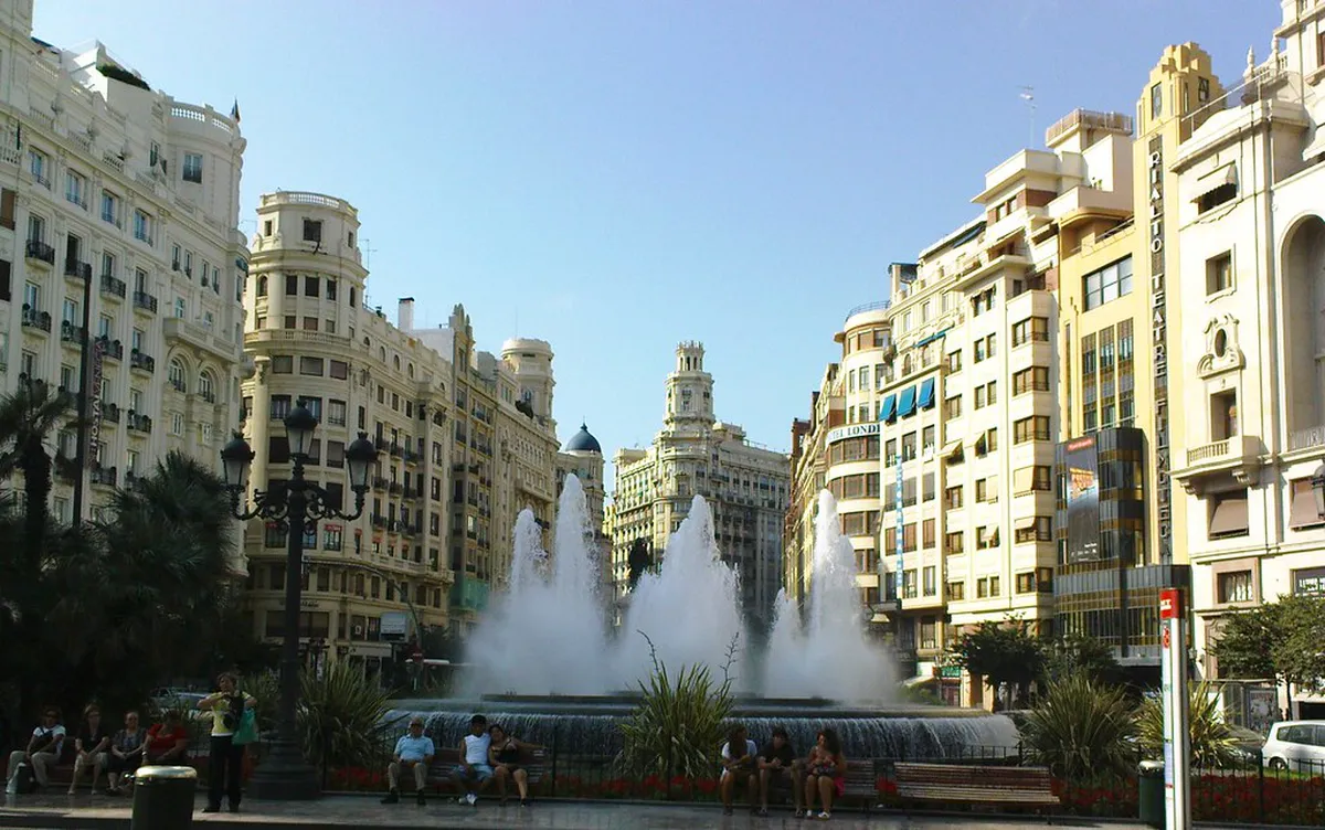 Comparing Valencia's Safest Areas — a scene in Valencia