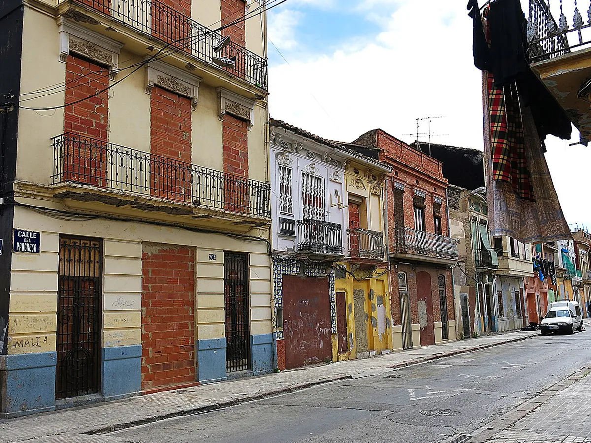 727 Cases al c. Progrés 200-204 el Cabanyal (València) — 2